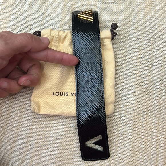 A81– 💯 % authentic Louis Vuitton EPI bracelet - Picture 7 of 7